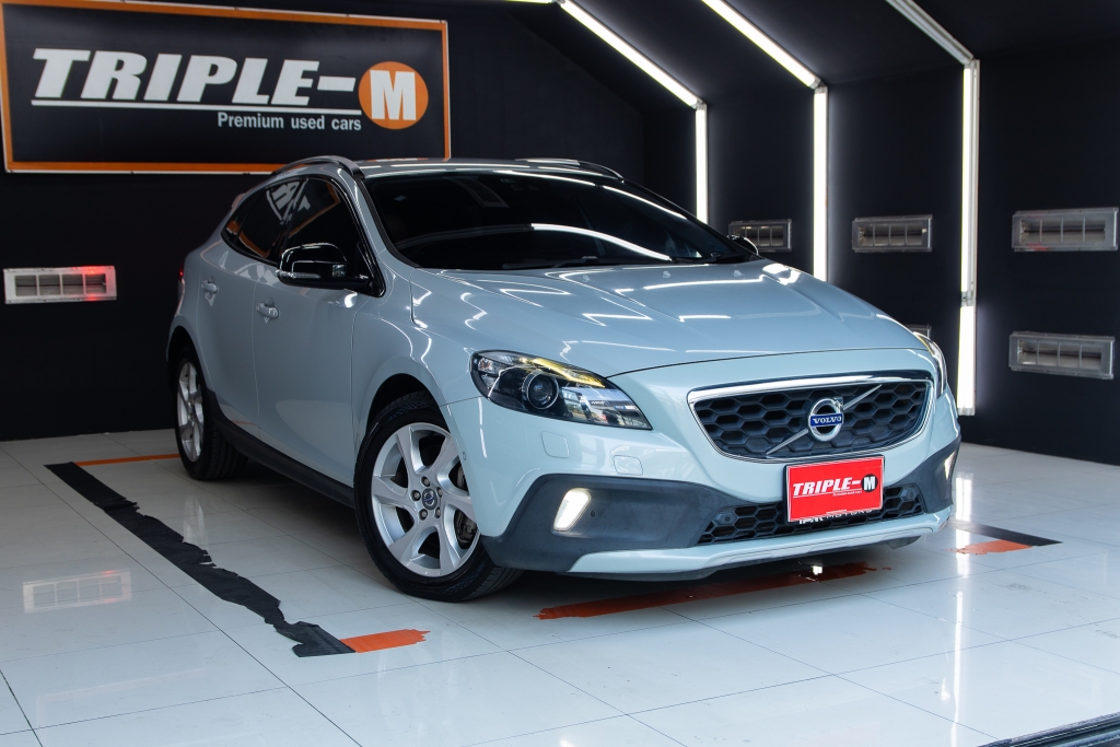 VOLVO V 40 2.0 AT ปี 2016 #3